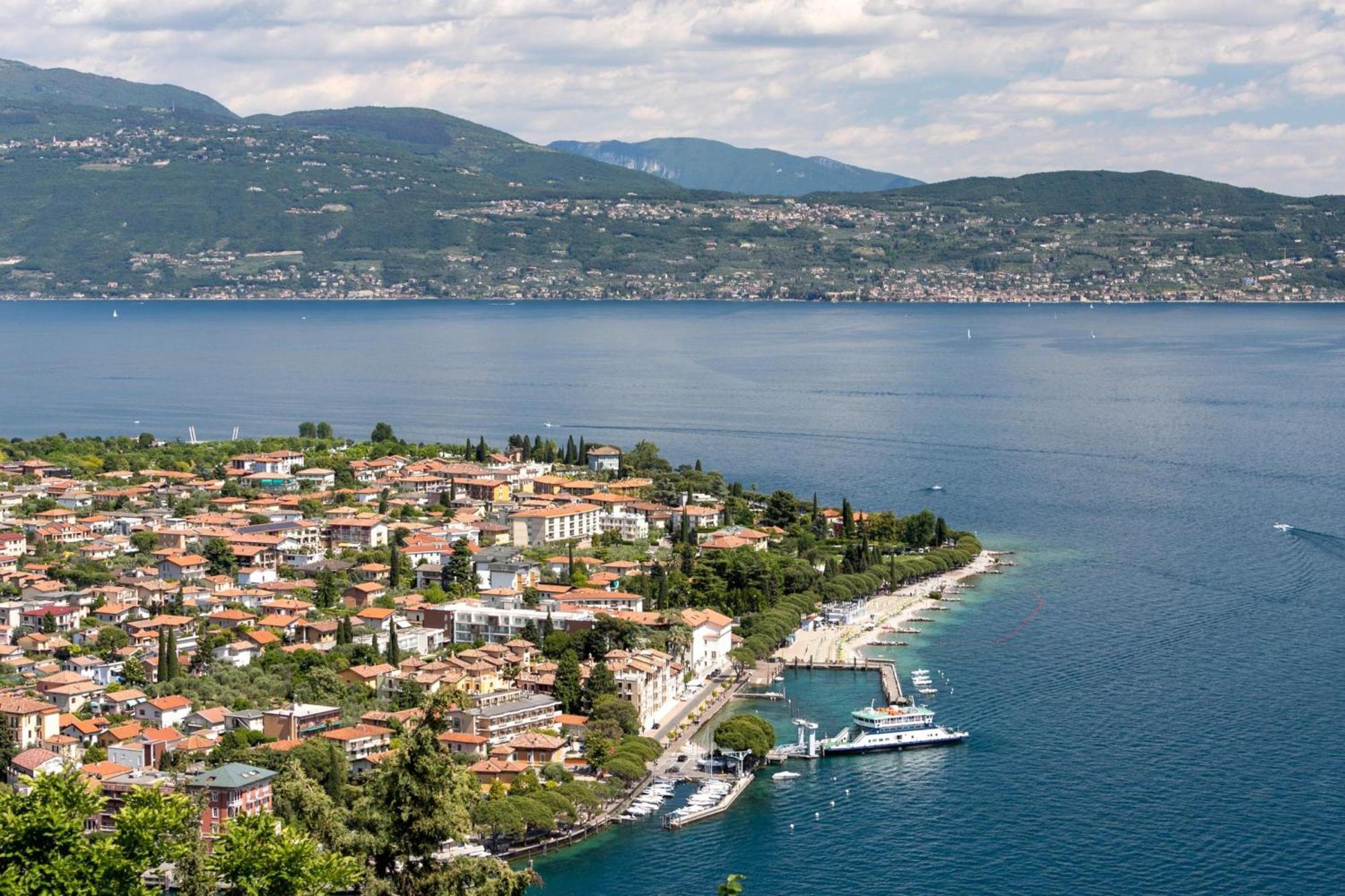 Angela -Terrace & Beautiful View Lake - Happy Rentals Toscolano Maderno Extérieur photo