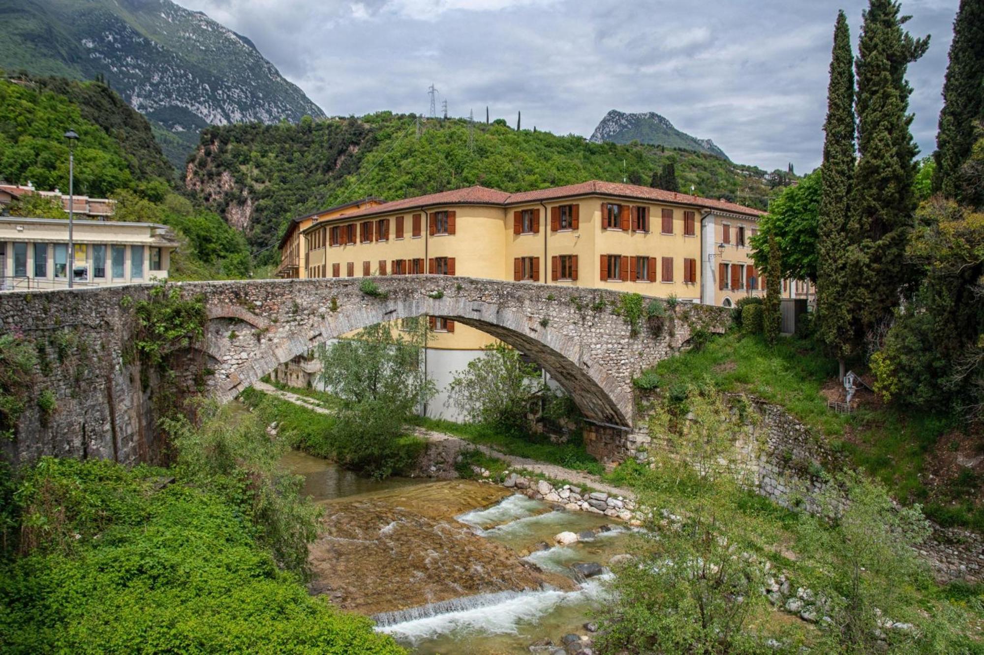 Angela -Terrace & Beautiful View Lake - Happy Rentals Toscolano Maderno Extérieur photo